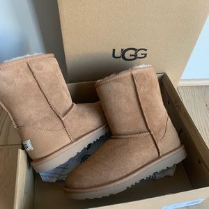 Kids Ugg Classic II Short Boot
